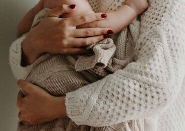 Поддержка материнства и детства: соцобеспечение