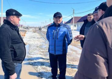 Марат Ахметжанов посетил подтопленную школу №22 города Кокшетау