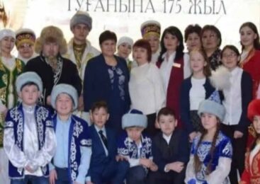 Сандыктауцы изучают казахский язык в клубе «Абай әлемі»