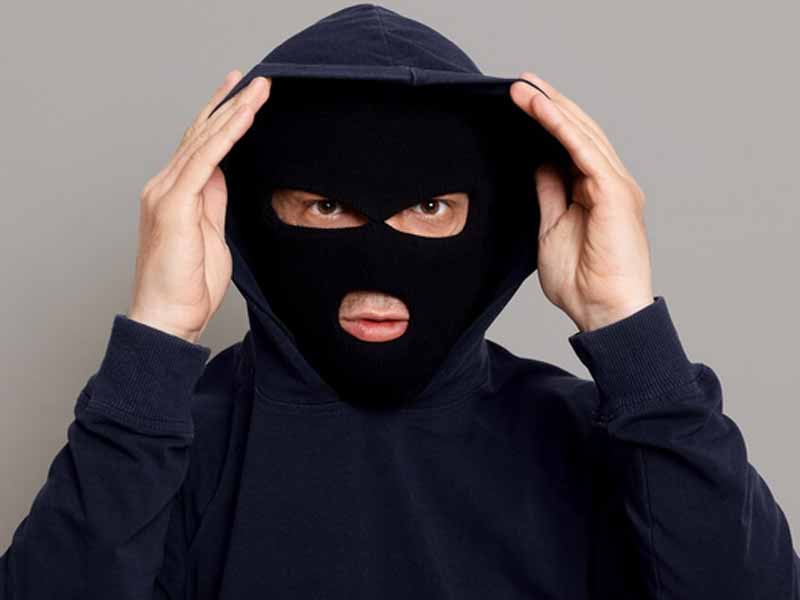 <?php echo esc_attr( get_the_title() ) ?>