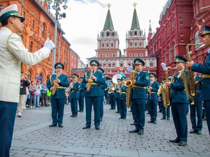 <?php echo esc_attr( get_the_title() ) ?>