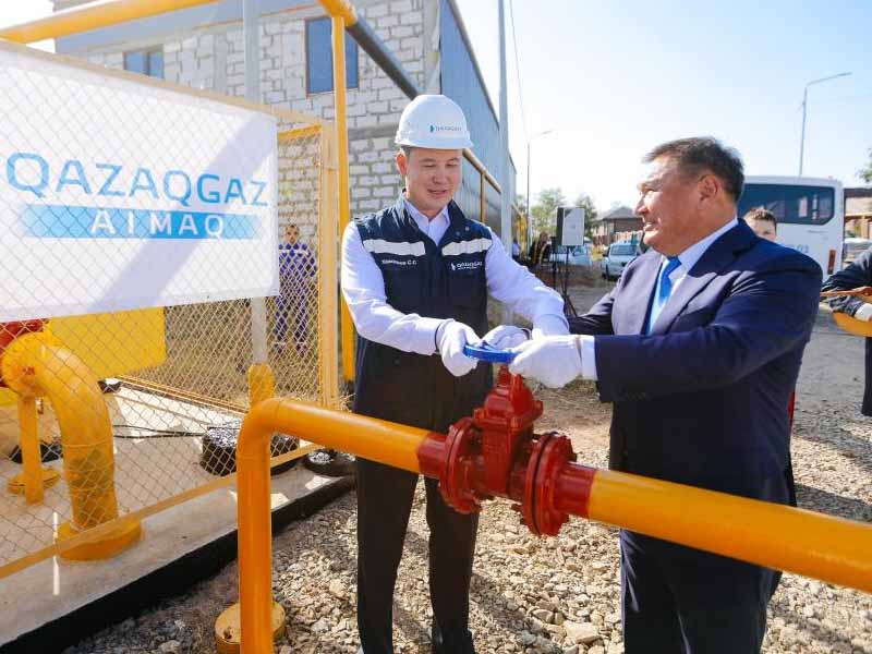 <?php echo esc_attr( get_the_title() ) ?>