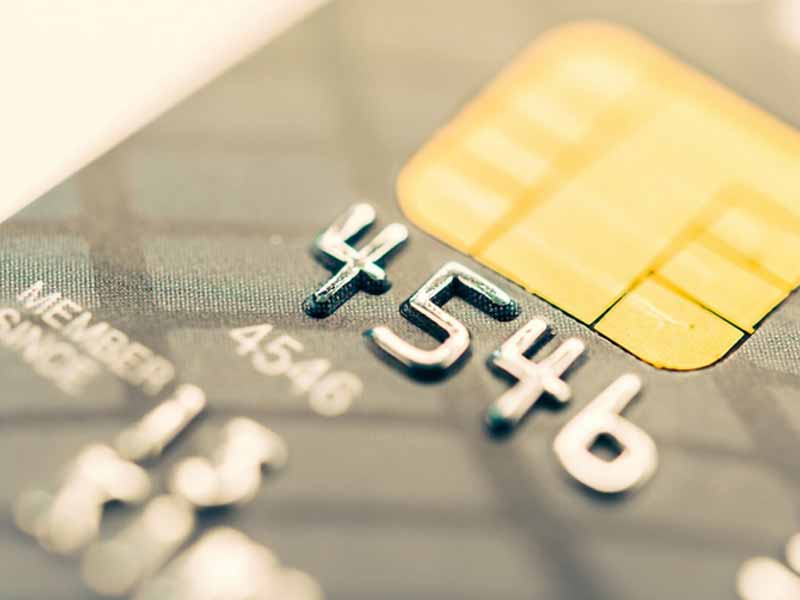 <?php echo esc_attr( get_the_title() ) ?>