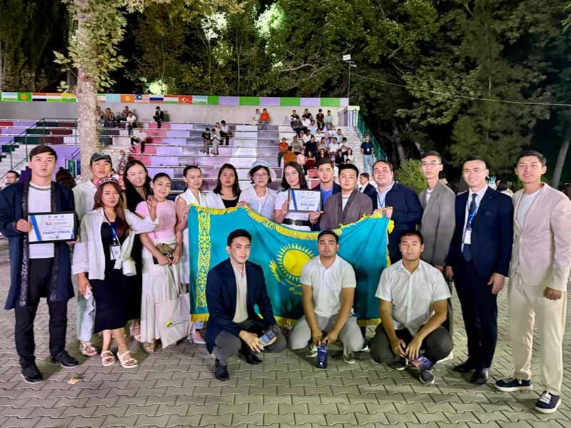 <?php echo esc_attr( get_the_title() ) ?>