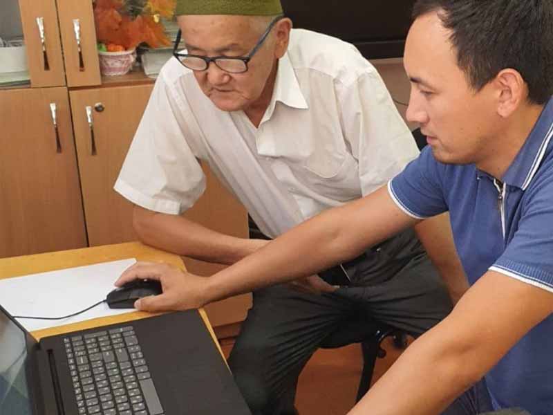 <?php echo esc_attr( get_the_title() ) ?>