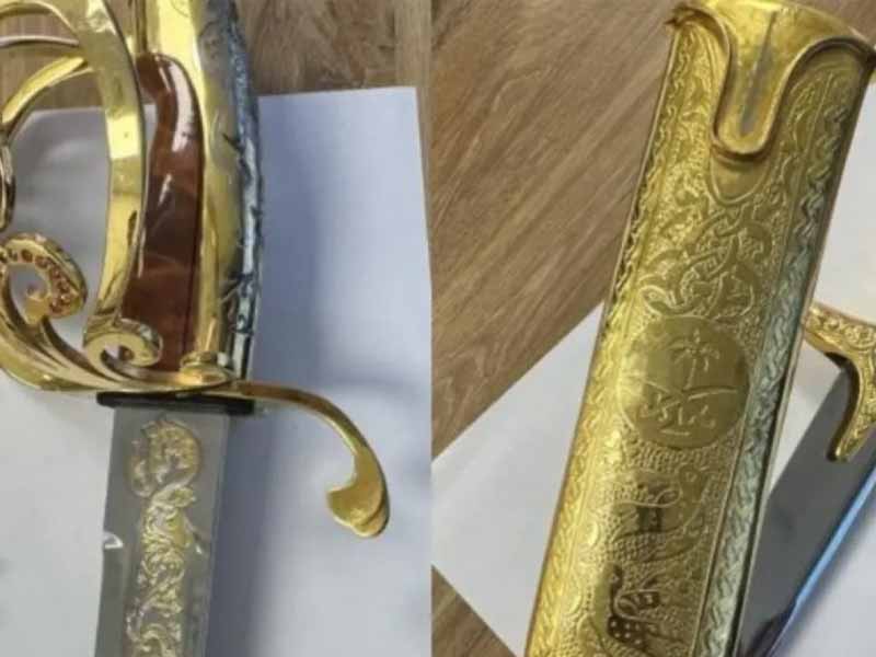 <?php echo esc_attr( get_the_title() ) ?>