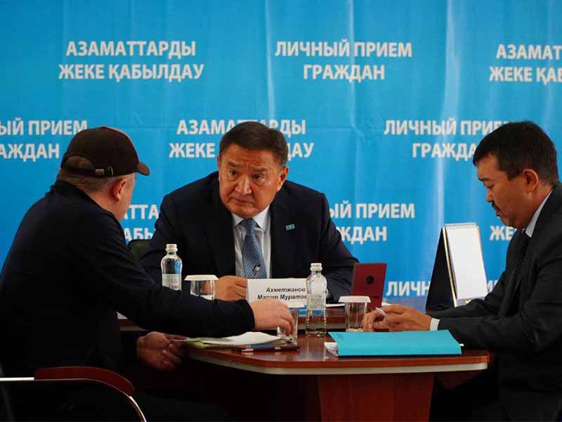 <?php echo esc_attr( get_the_title() ) ?>