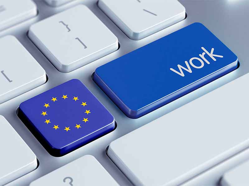 <?php echo esc_attr( get_the_title() ) ?>