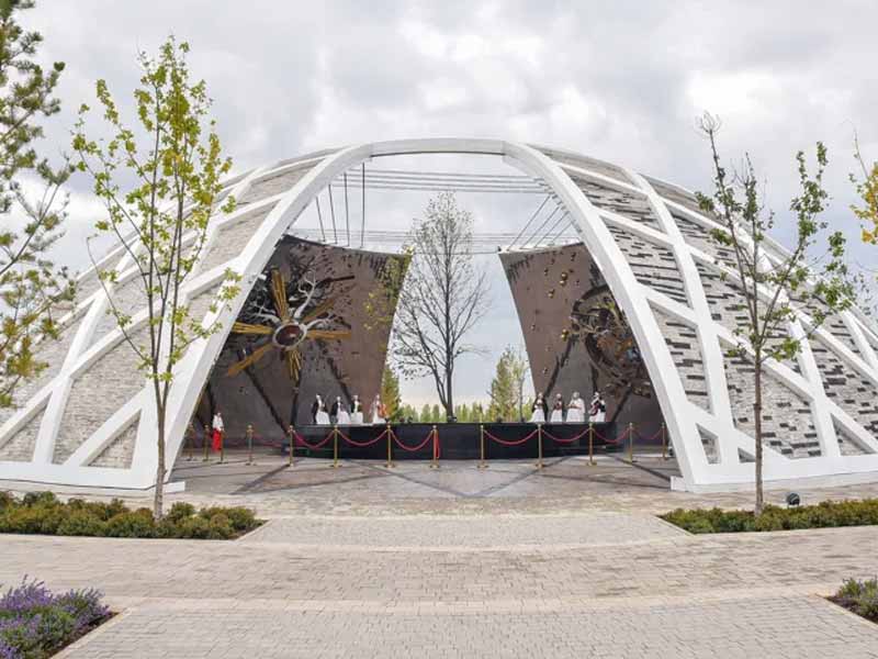 <?php echo esc_attr( get_the_title() ) ?>