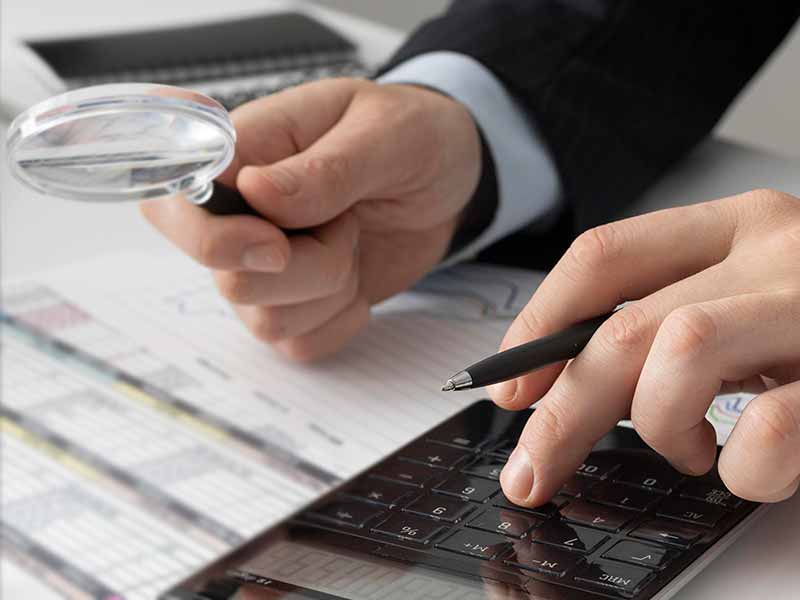 <?php echo esc_attr( get_the_title() ) ?>