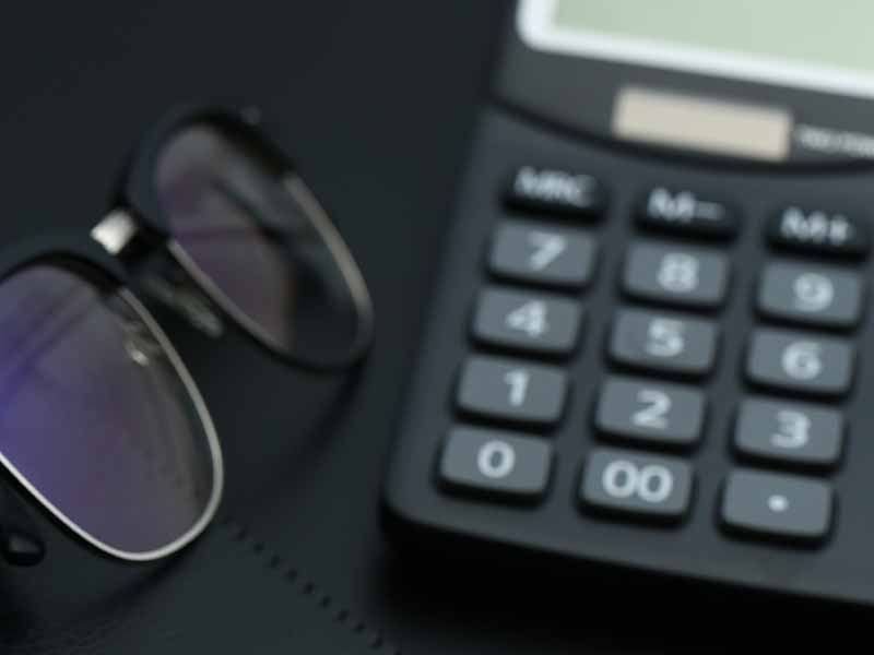 <?php echo esc_attr( get_the_title() ) ?>