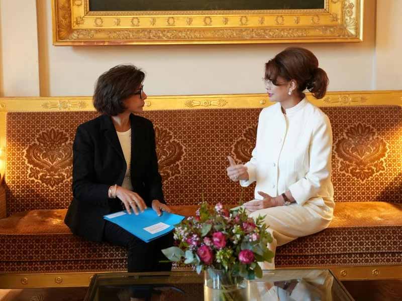 <?php echo esc_attr( get_the_title() ) ?>