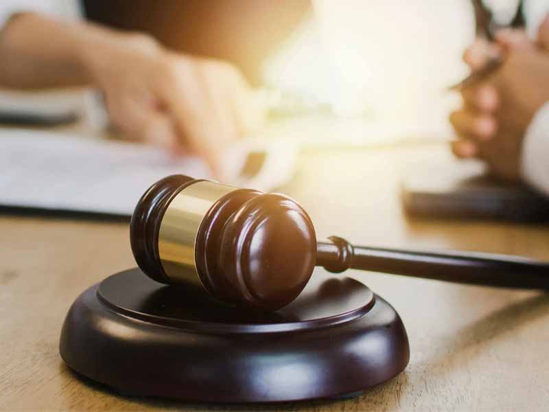 <?php echo esc_attr( get_the_title() ) ?>