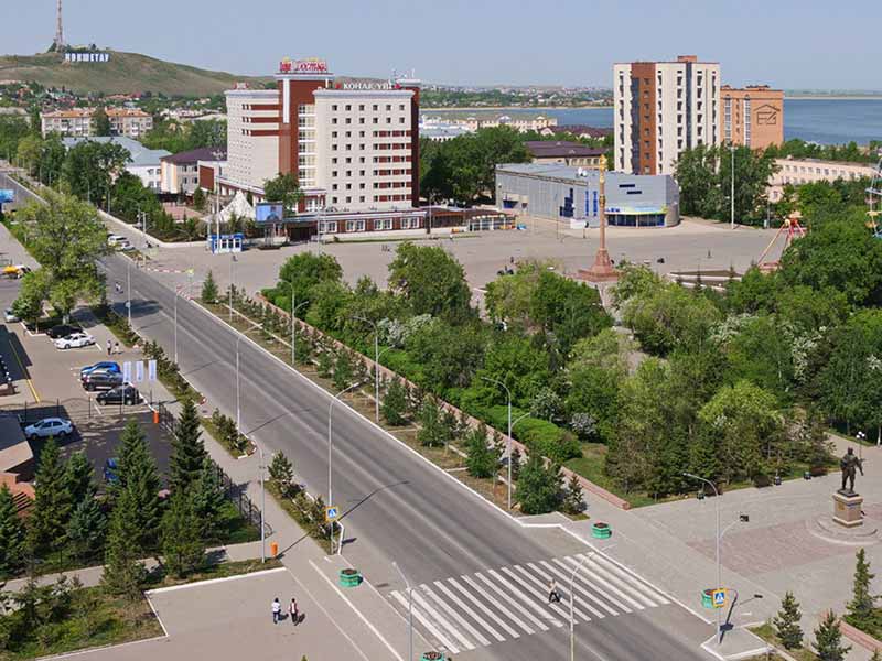 <?php echo esc_attr( get_the_title() ) ?>