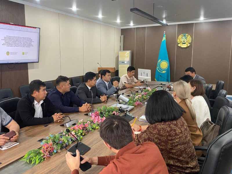 <?php echo esc_attr( get_the_title() ) ?>