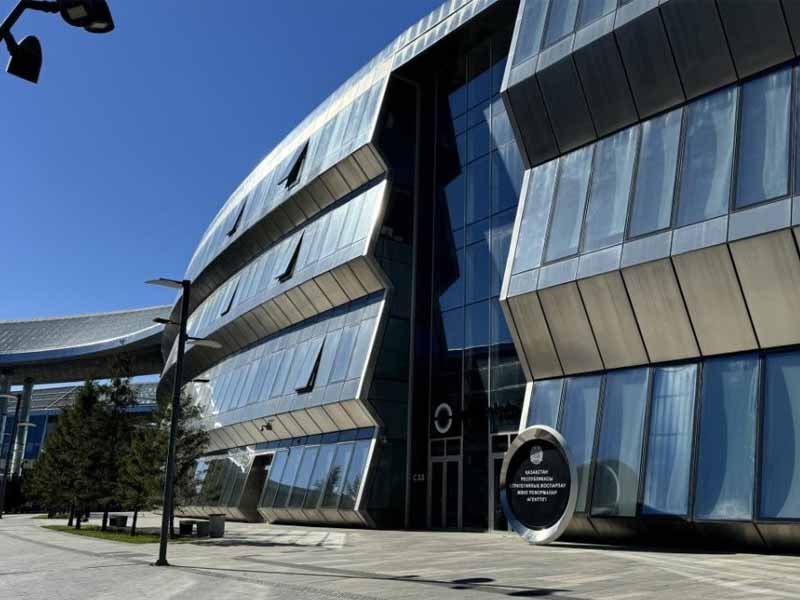 <?php echo esc_attr( get_the_title() ) ?>