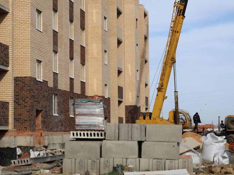 <?php echo esc_attr( get_the_title() ) ?>