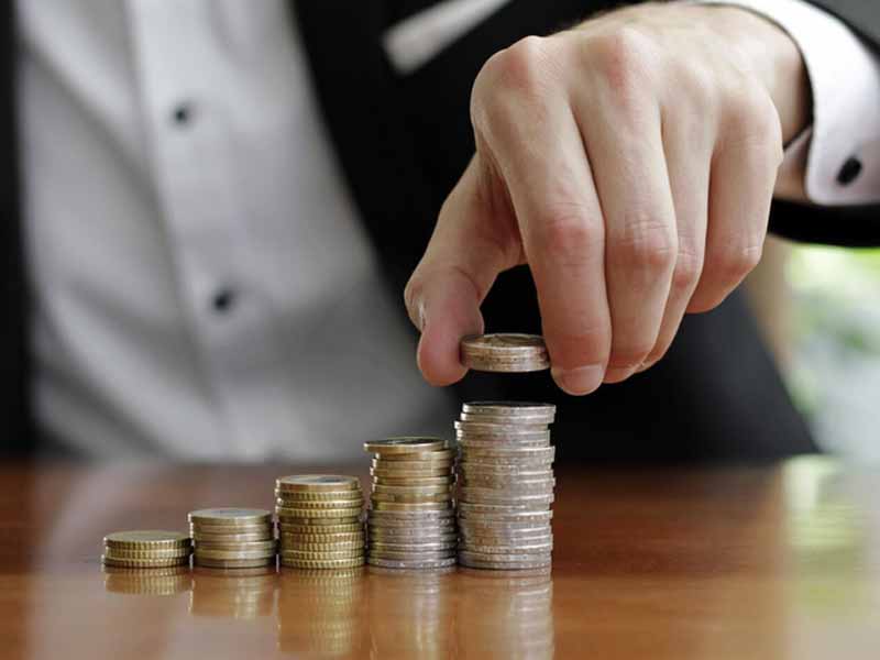 <?php echo esc_attr( get_the_title() ) ?>