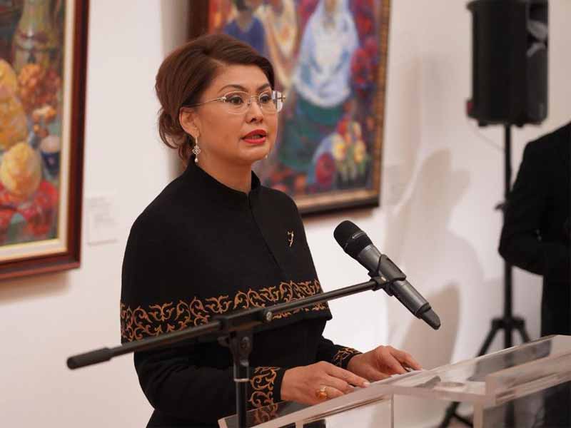 <?php echo esc_attr( get_the_title() ) ?>