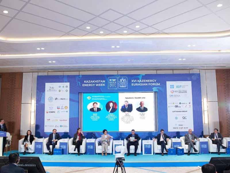 <?php echo esc_attr( get_the_title() ) ?>