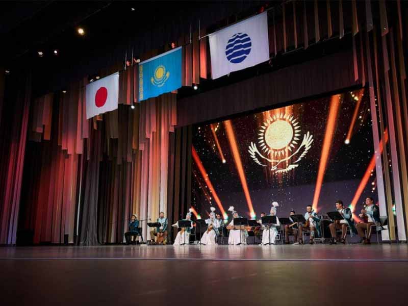 <?php echo esc_attr( get_the_title() ) ?>