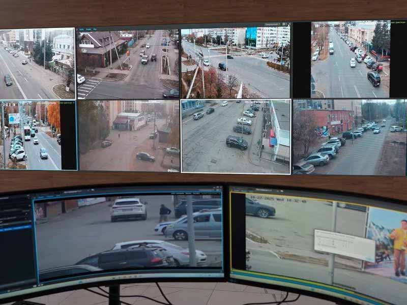 <?php echo esc_attr( get_the_title() ) ?>