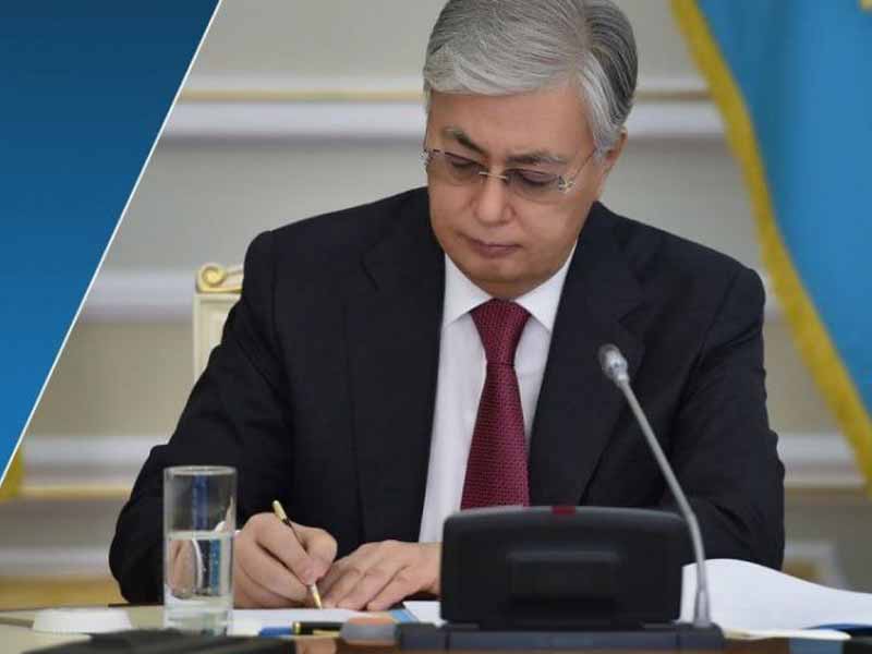 <?php echo esc_attr( get_the_title() ) ?>