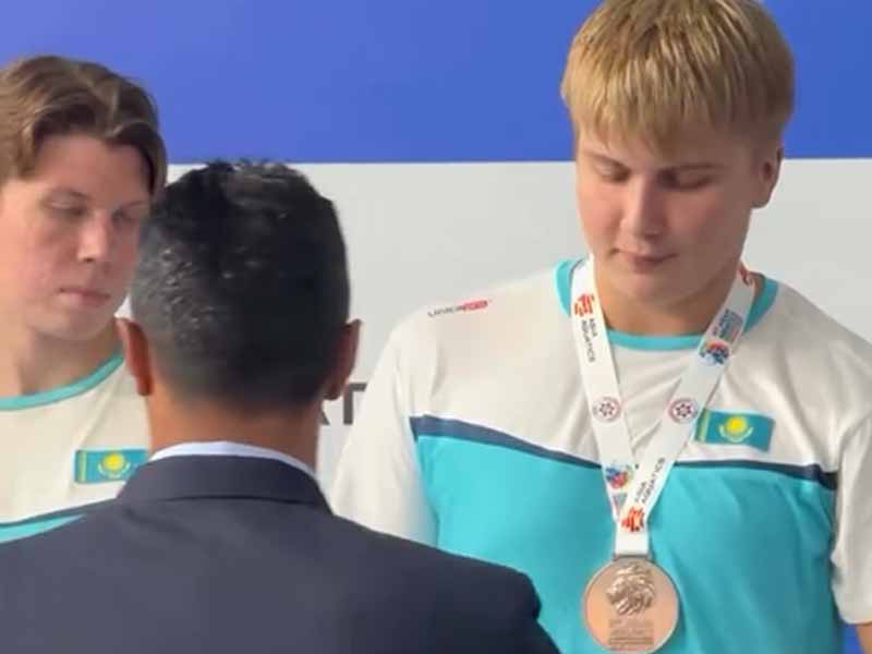 <?php echo esc_attr( get_the_title() ) ?>