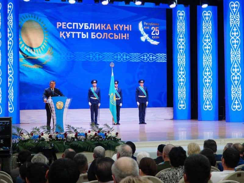 <?php echo esc_attr( get_the_title() ) ?>