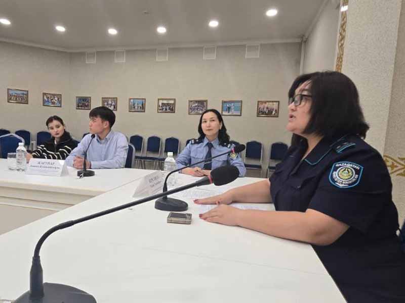 <?php echo esc_attr( get_the_title() ) ?>