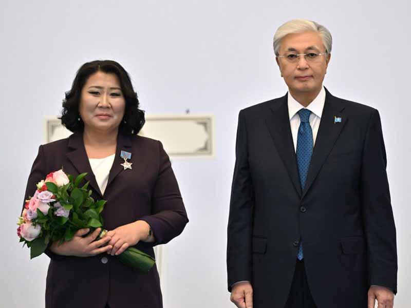 <?php echo esc_attr( get_the_title() ) ?>