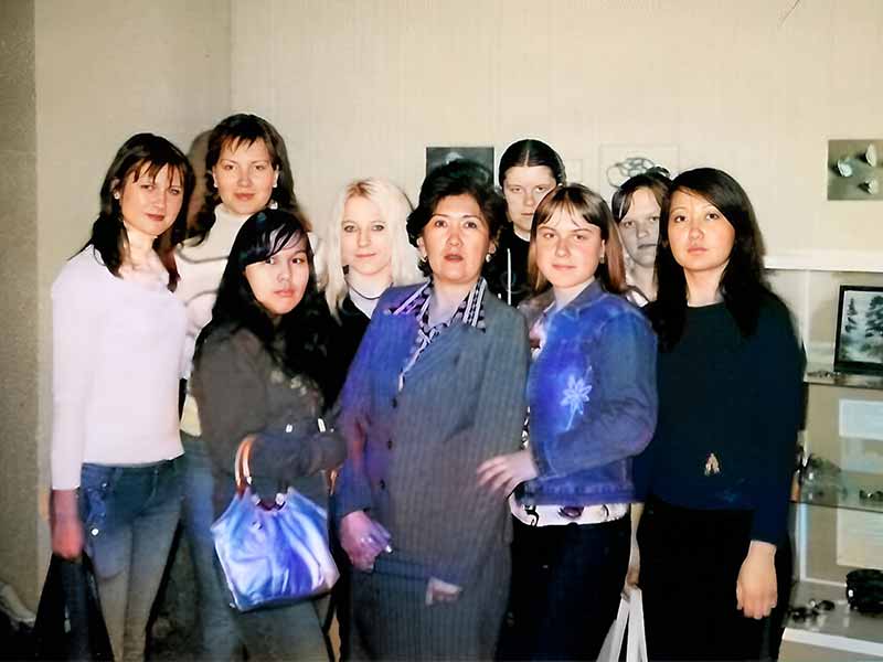 <?php echo esc_attr( get_the_title() ) ?>