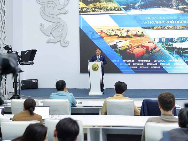 <?php echo esc_attr( get_the_title() ) ?>