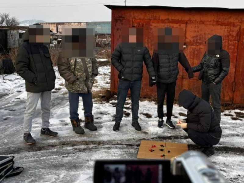 <?php echo esc_attr( get_the_title() ) ?>