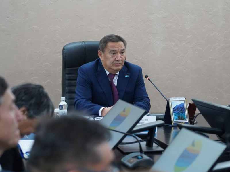 <?php echo esc_attr( get_the_title() ) ?>