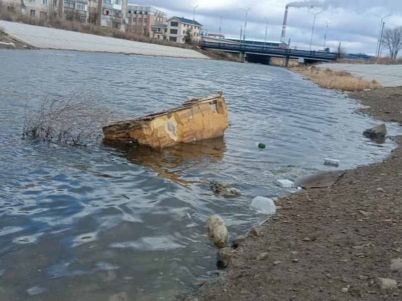 <?php echo esc_attr( get_the_title() ) ?>