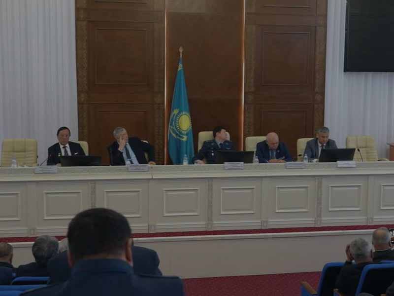 <?php echo esc_attr( get_the_title() ) ?>