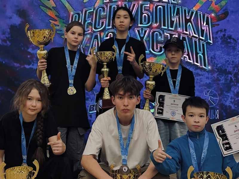 <?php echo esc_attr( get_the_title() ) ?>