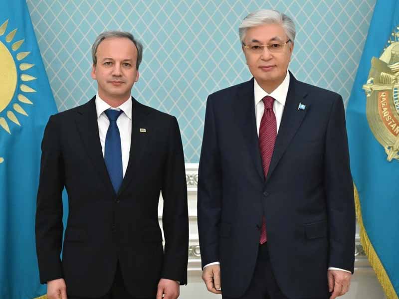 <?php echo esc_attr( get_the_title() ) ?>