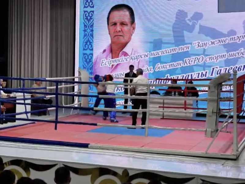 <?php echo esc_attr( get_the_title() ) ?>