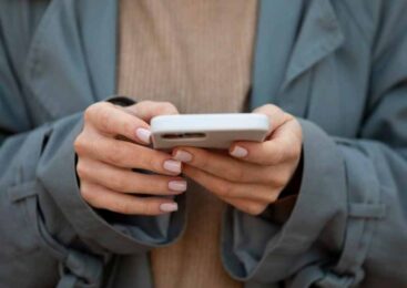 Миллионы на доверии: полицейские задержали мошенницу в столице