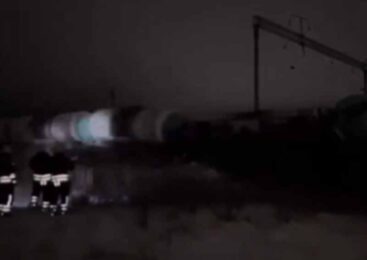 Вагоны с рапсовым маслом сошли с рельсов в Акмолинской области