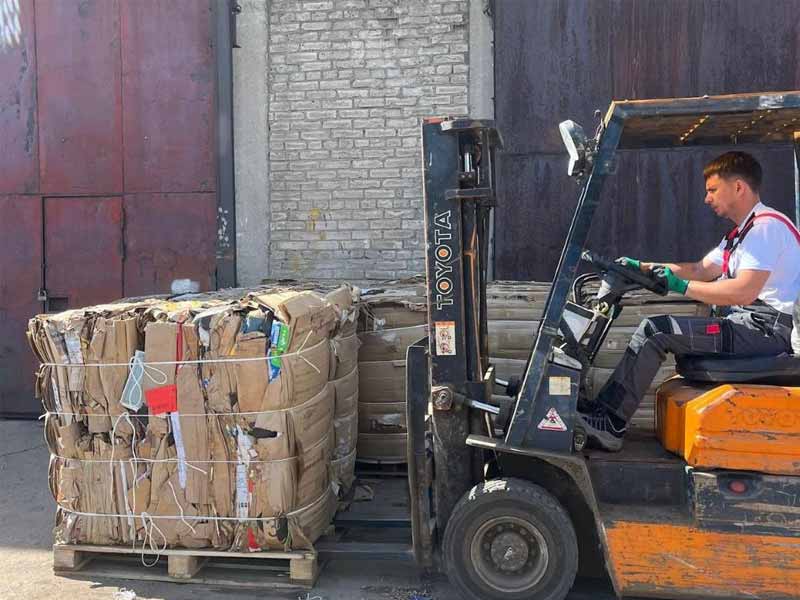 <?php echo esc_attr( get_the_title() ) ?>