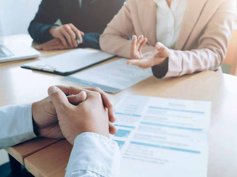 <?php echo esc_attr( get_the_title() ) ?>