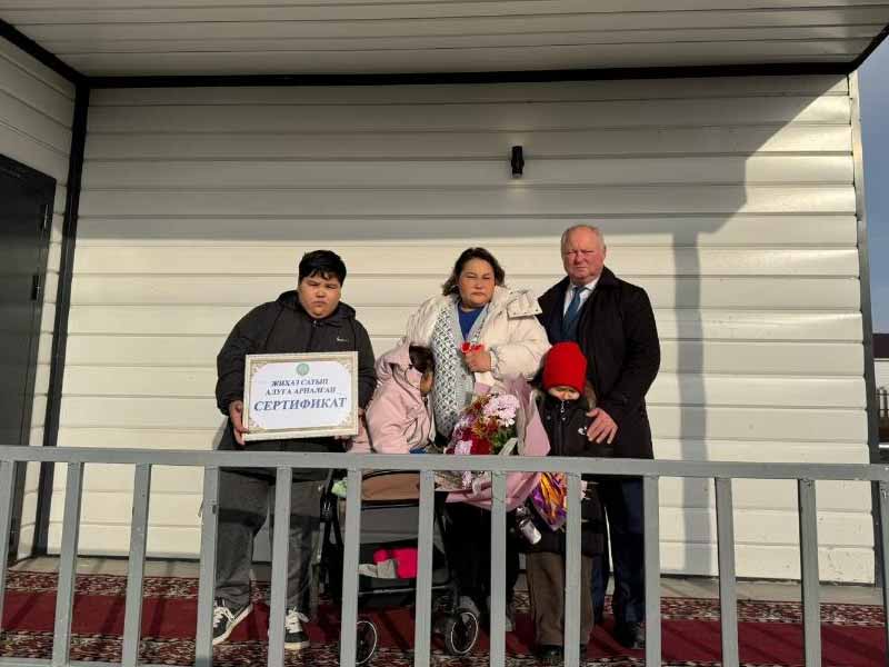 <?php echo esc_attr( get_the_title() ) ?>