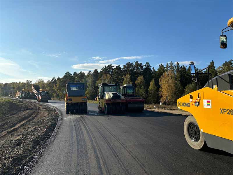 <?php echo esc_attr( get_the_title() ) ?>