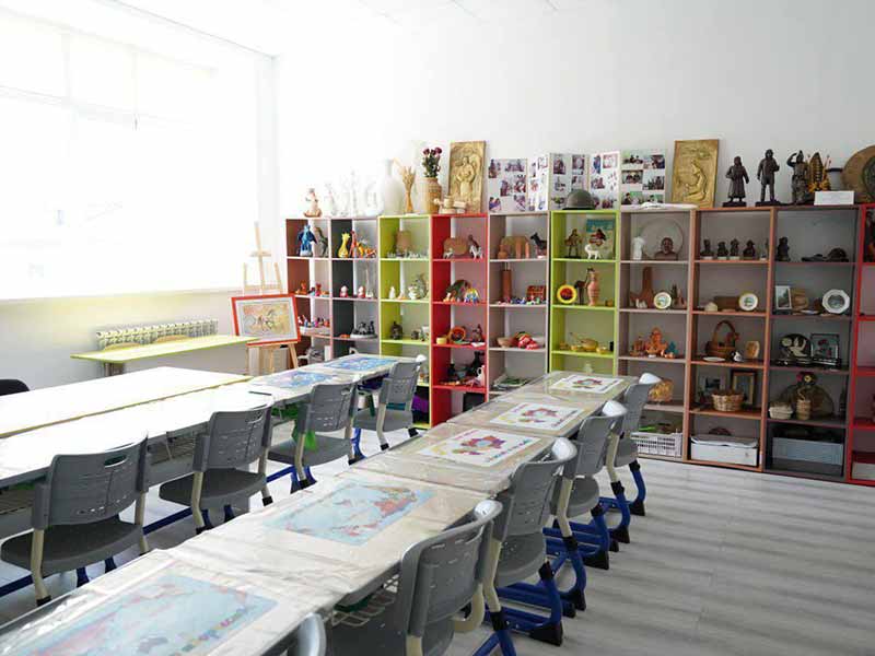 <?php echo esc_attr( get_the_title() ) ?>