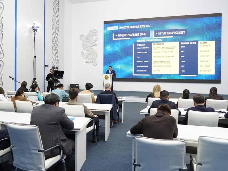 <?php echo esc_attr( get_the_title() ) ?>