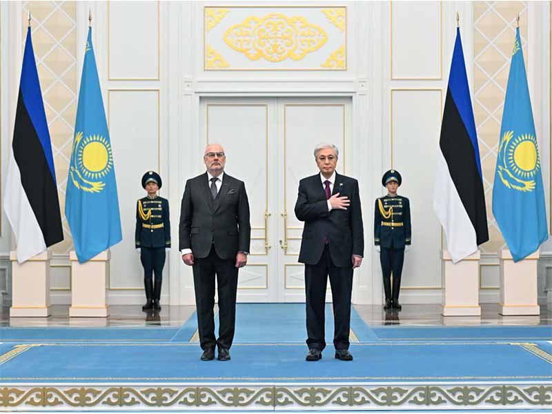 <?php echo esc_attr( get_the_title() ) ?>