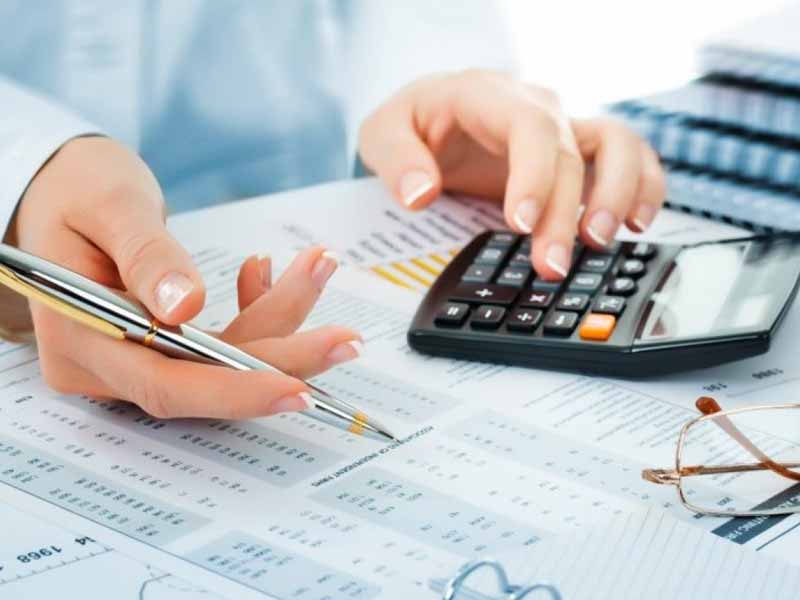 <?php echo esc_attr( get_the_title() ) ?>